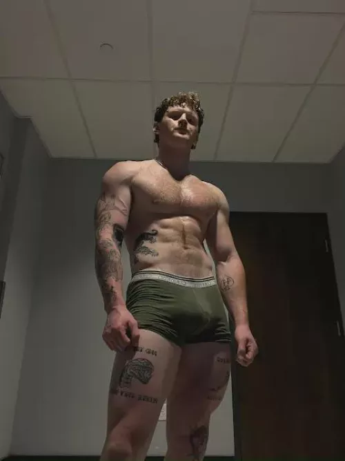 Ready to worship a 6'2