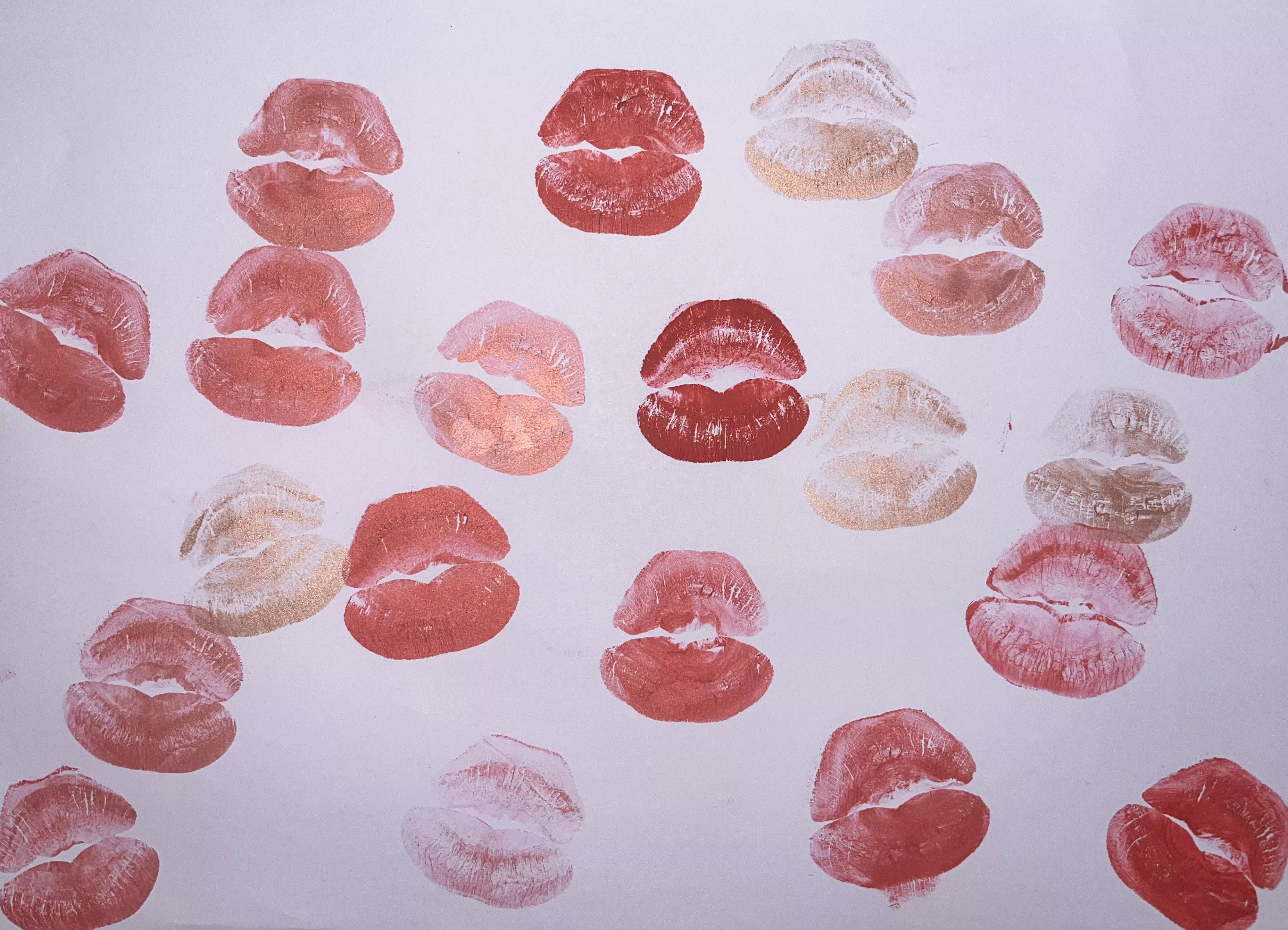 Soft shiny kisses 💋 