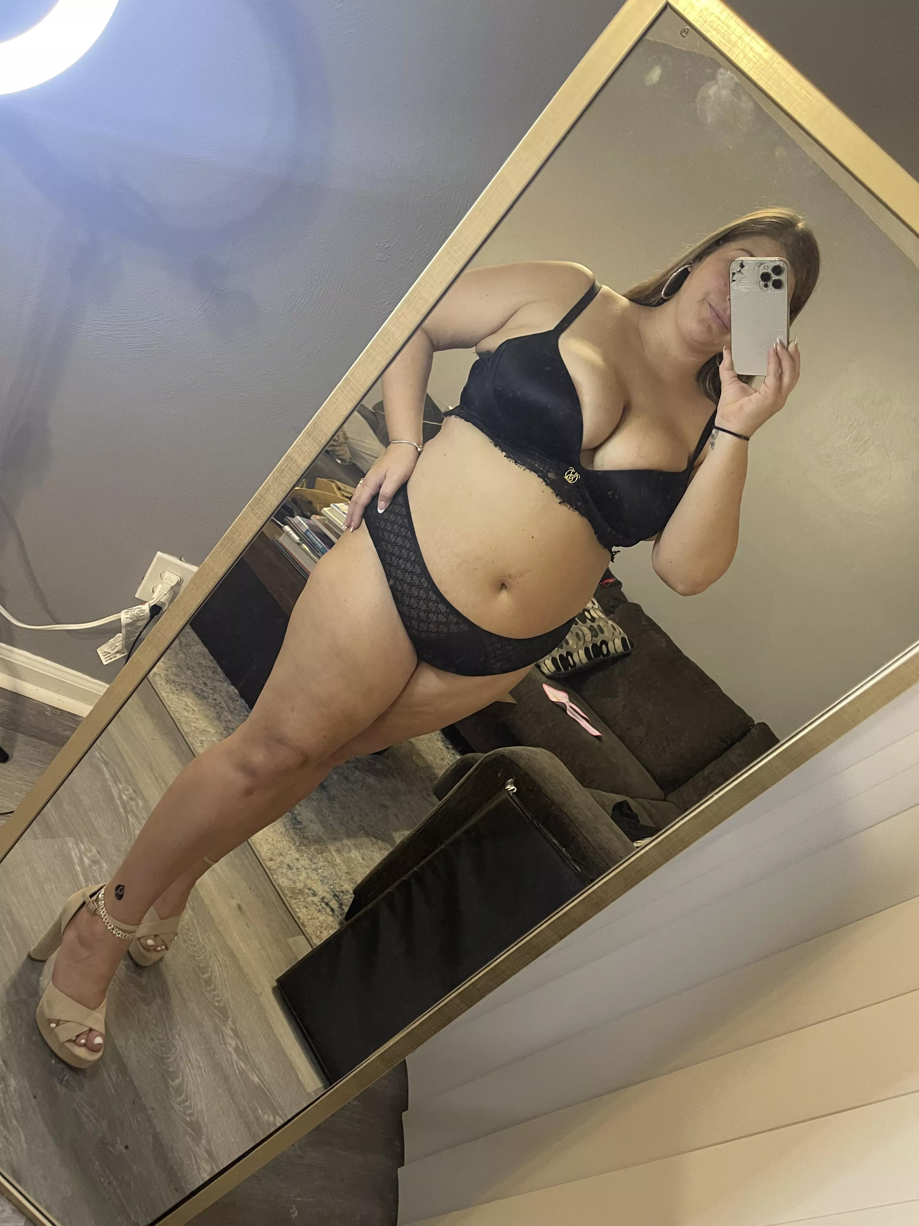 Thick in all the right places, with a view you’ll never forget [f]