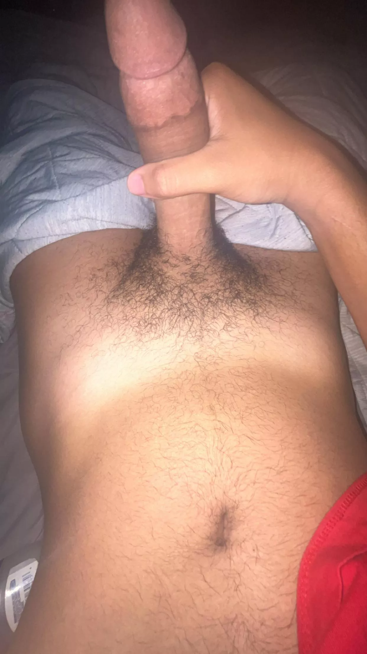 18 m dl guy here with his dick out so hmu with ur best ;) sc:socalgayverse16