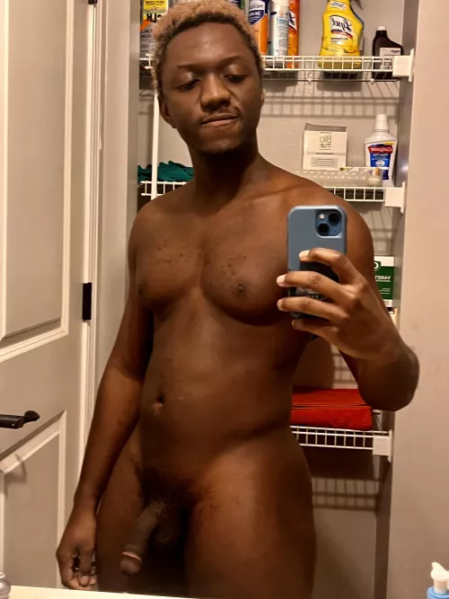 19 [M4A] hosting cute boys and tomboys in burlington/elon area. 18-22 only!