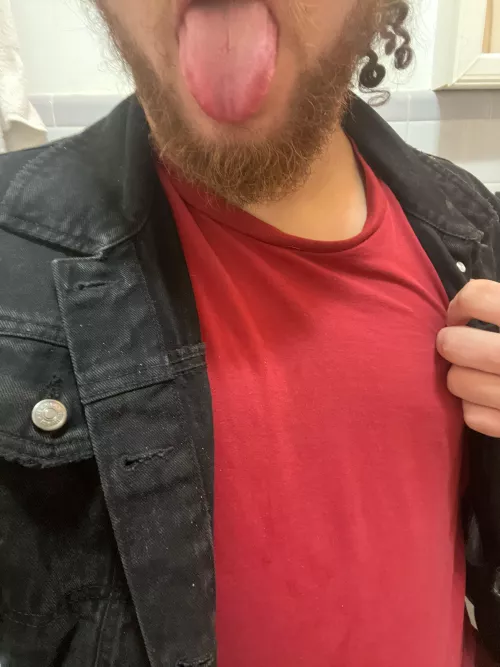 19 [m4a]greensboro- young guy looking for a dom 