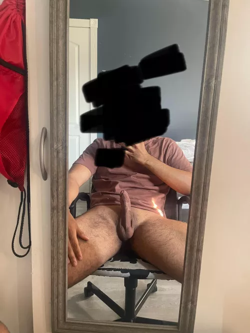 19 [m4f/fm] #scranton, NEPA or CENTRAL areas- any older bbw woman want to take my v card 