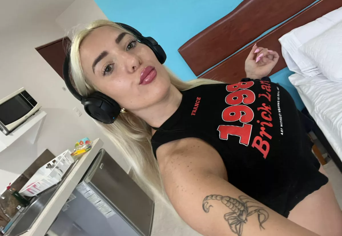 19F, you wanna peak?