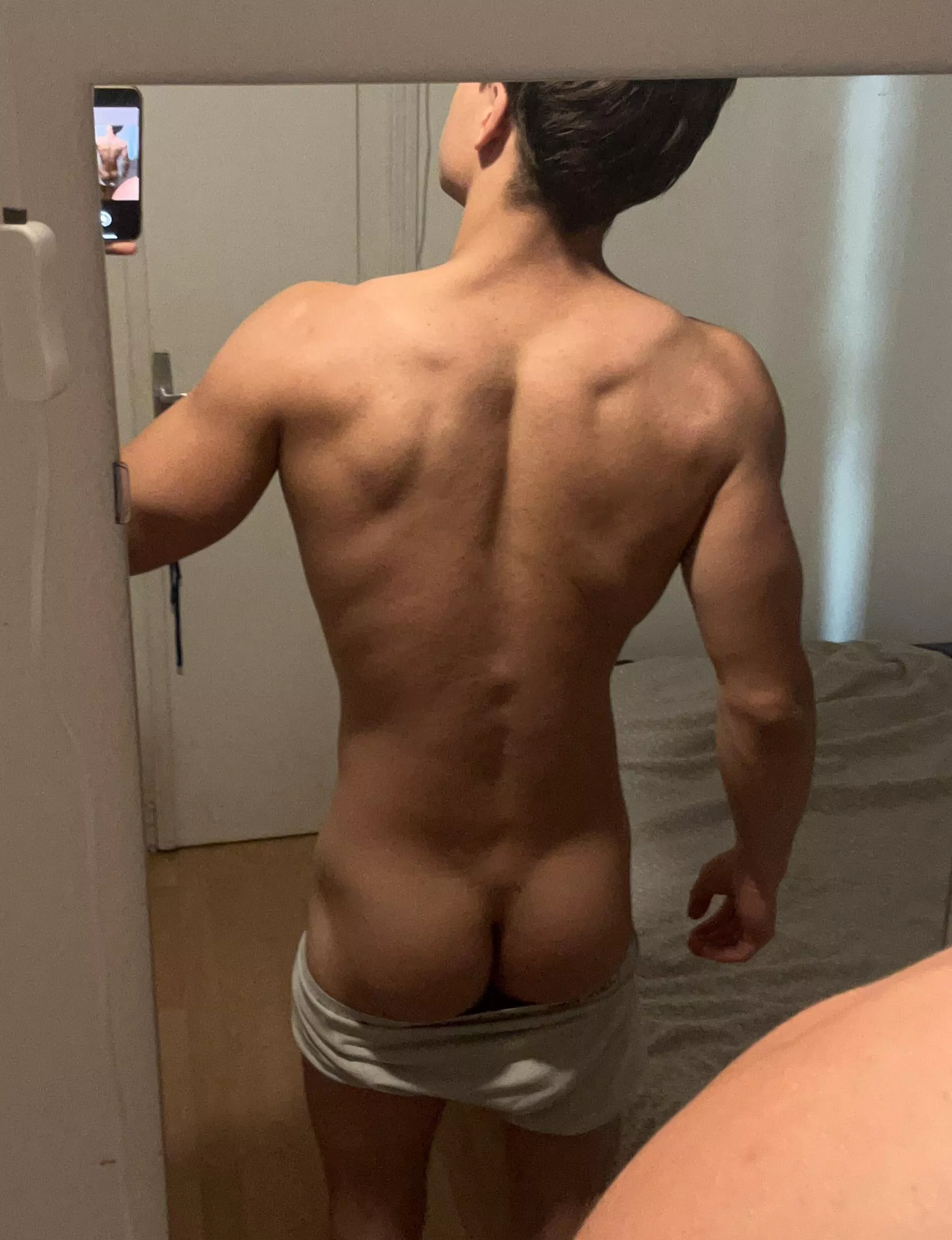 (20)Would you breed my ass,daddy?