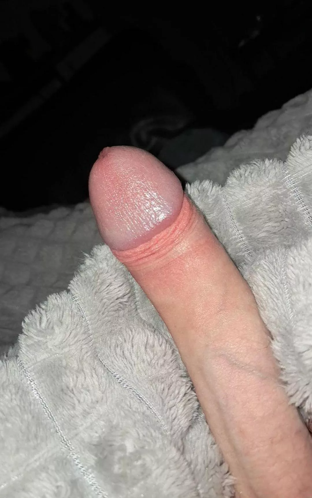 21 looking for sum ass to eat in cheshire 👀