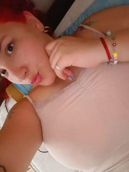 23 [F4M] #Charlotte, no plans tonight, anyone want to make this tuesday wild??