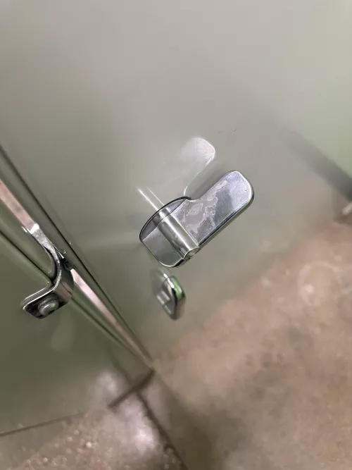 (26) is this cumtag? Found it in local thrift store.