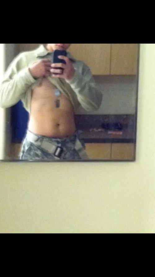 27MfF/T/FB Looking to explore kinks, usually dominant but open to new things. 