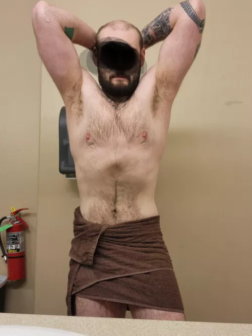 28m looking for female in Newport 