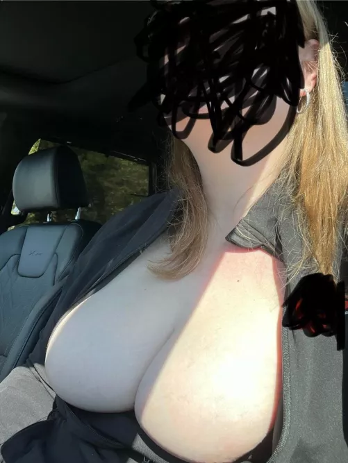 32 [MF4M] Melbourne wife still looking to suck on her first BBC or hung white cock, if it’s not big it’s not going to happen 8+. She prefers shaved, older, and married men. She will just be sucking for now. Reply with pics for consideration. Must be 