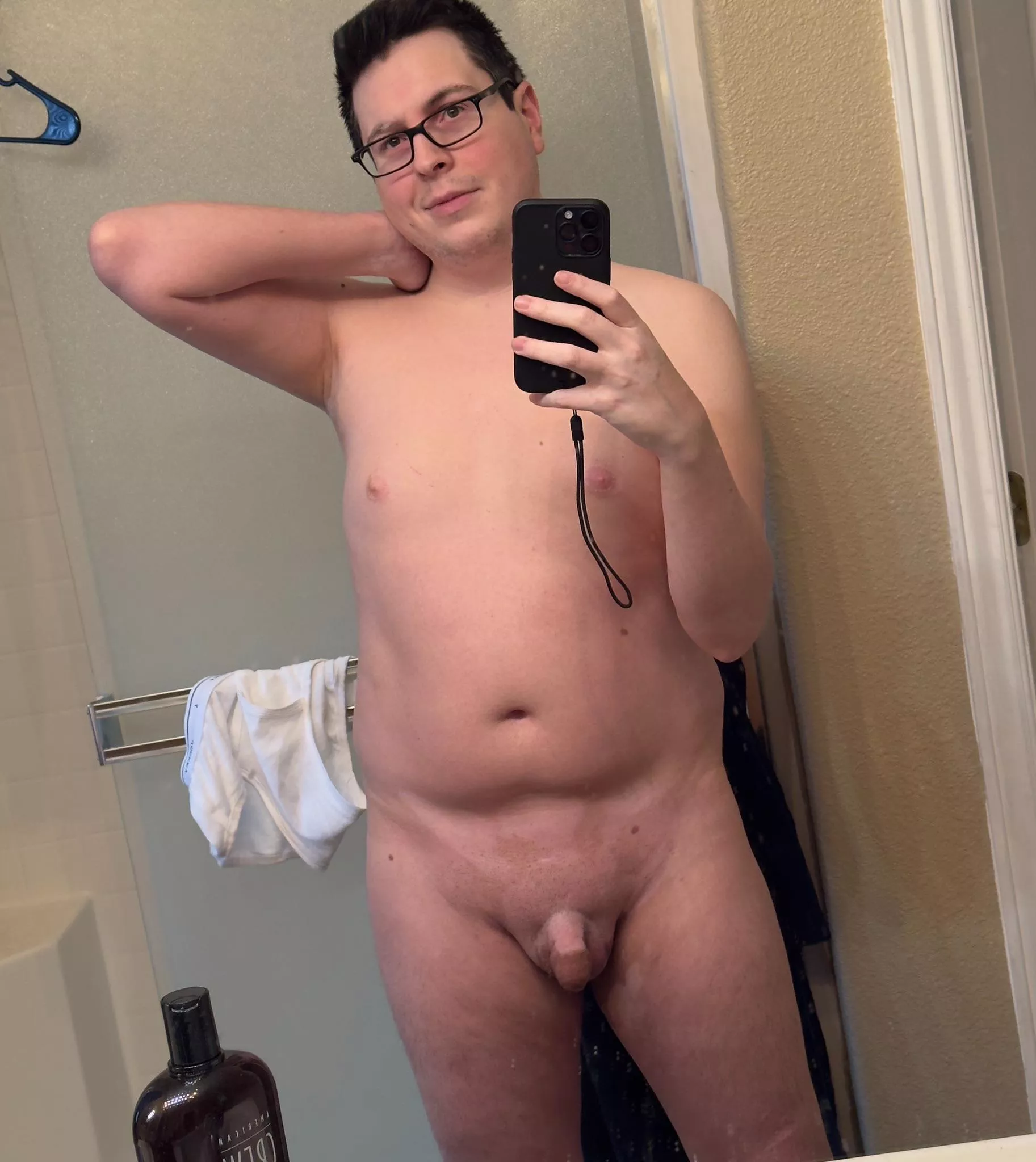 [35] Full Frontal Selfie