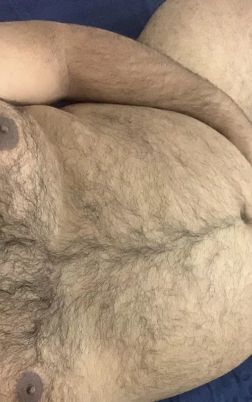 36 yo 🐻, for younger smooth boii ….. 