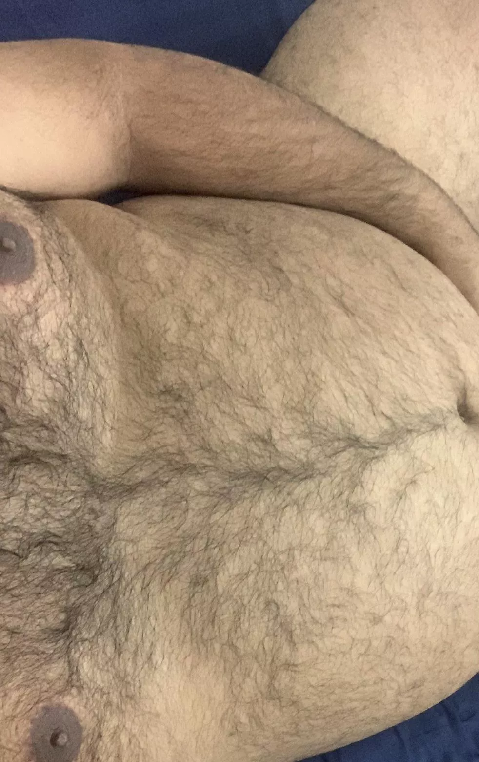 36 yo 🐻, for younger smooth boii ….. 