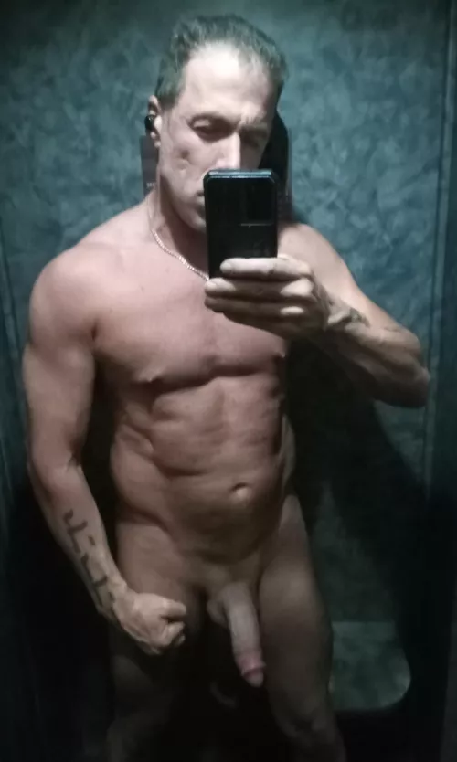 [46], 6', 187.1 lbs. Cutting. Lost .6 lbs this week. Abs incoming. 