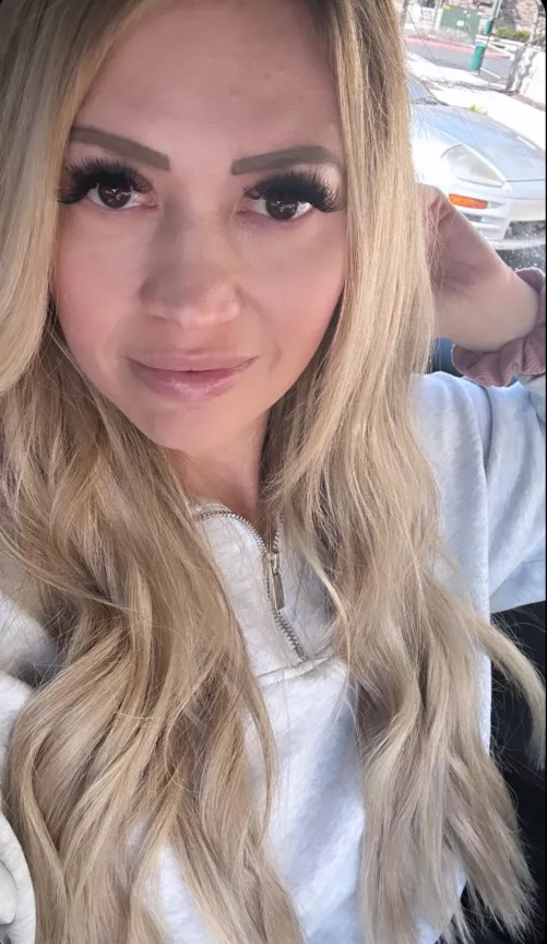 A beautiful day begins with a beautiful mindset.