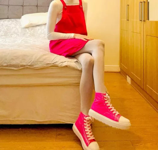 A good sissy wears pink 