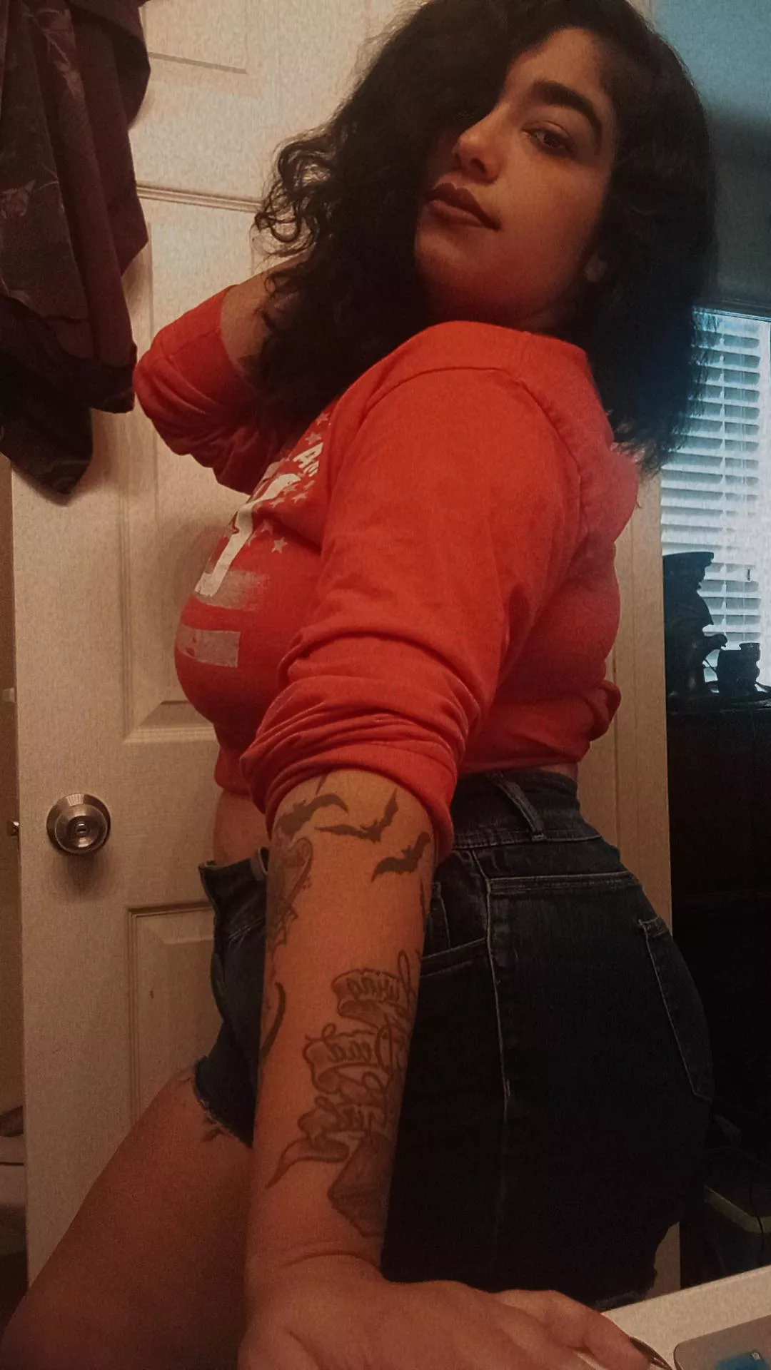 Alternative Tatted Mom, if you like spooky girls 🖤😏