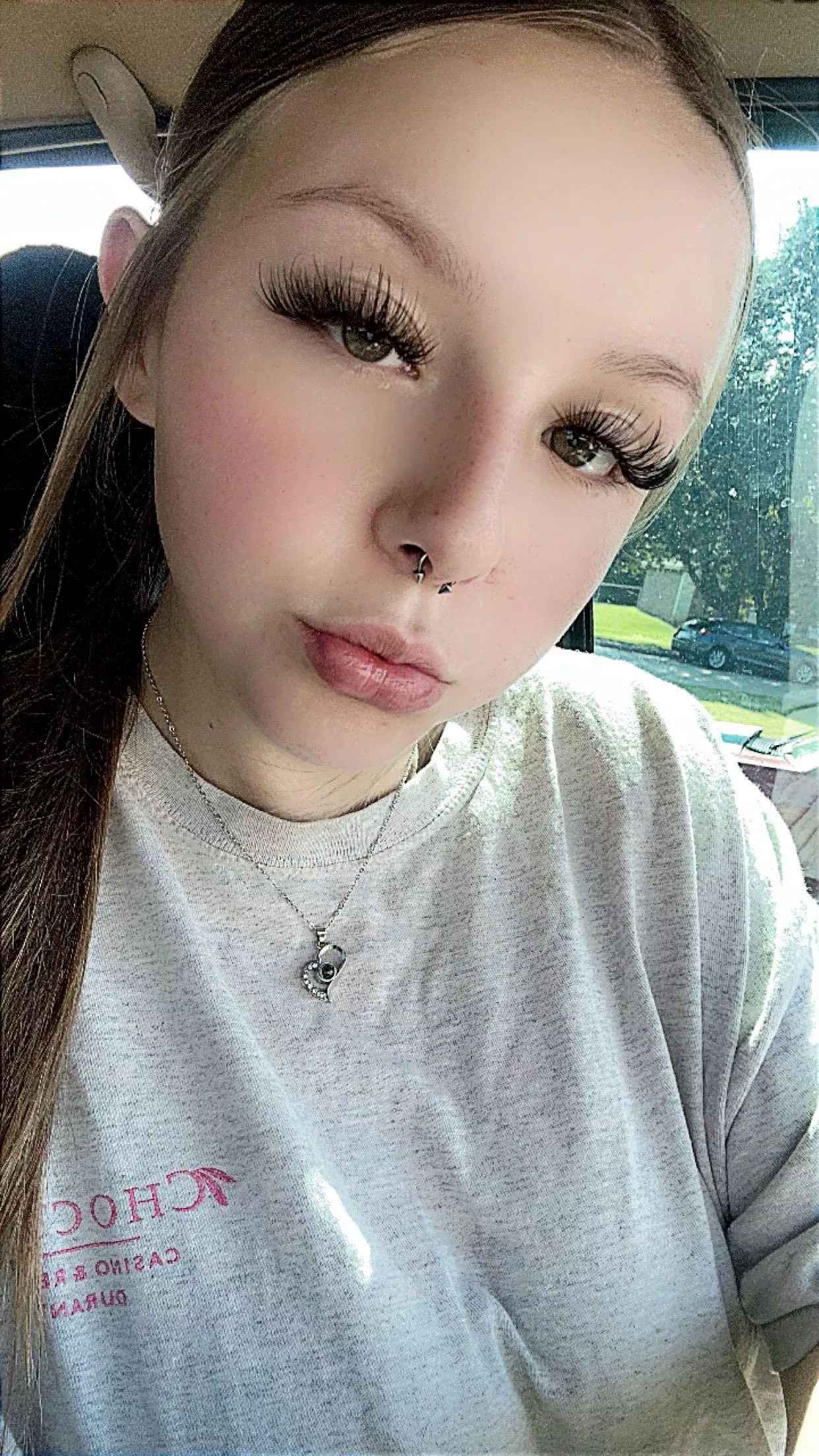 angelic face, devilish mind