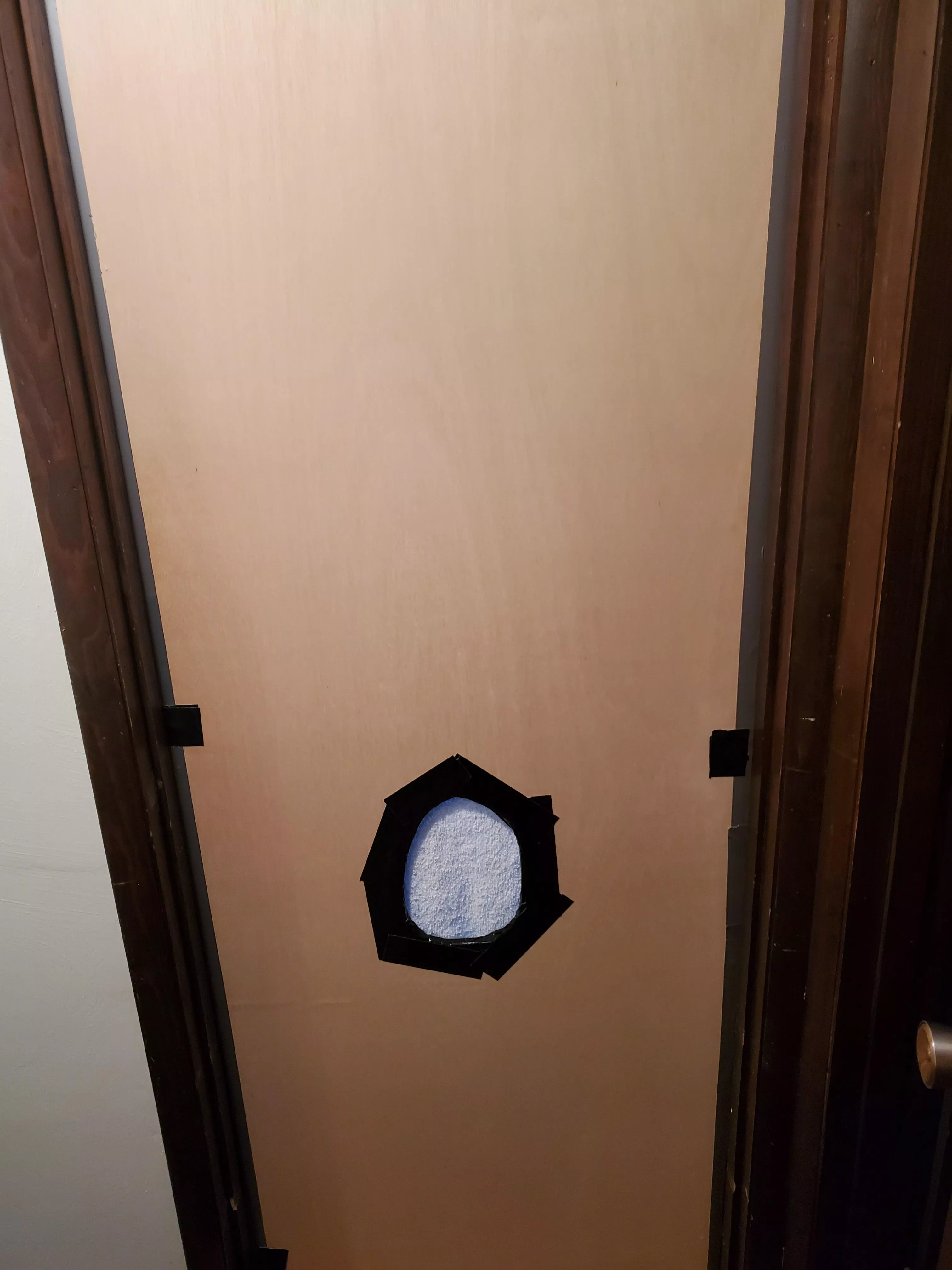 Anon gloryhole open all day! 