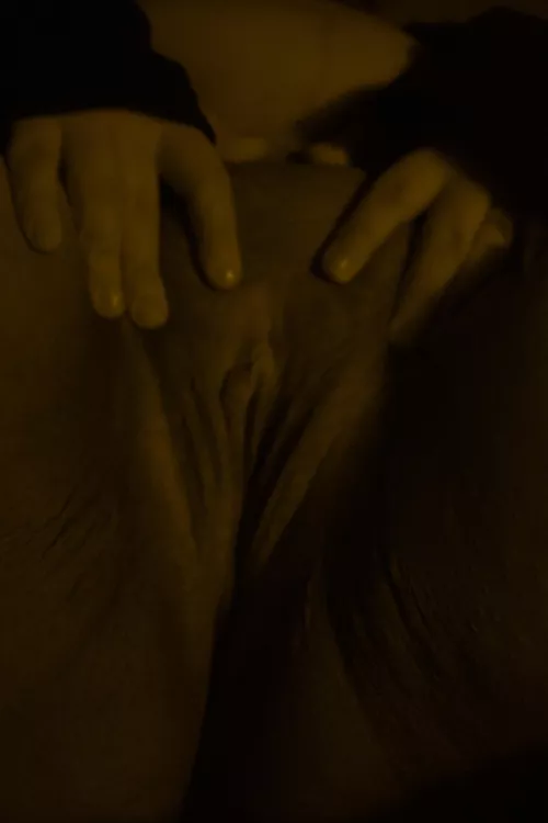 Bet my pussy could handle you. 🥵