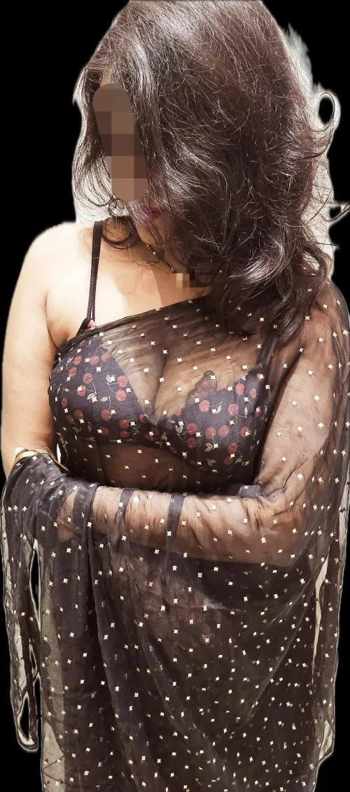 Bla[C]k colour always sexy kada..