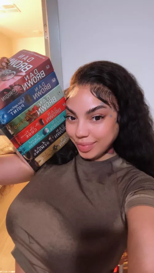 Brains, beauty, and a love for getting lost in a good book 📖💕 Who says bookworms can’t be breathtaking? Let me know if my gorgeous face has you hooked or if you’re here for my favorite chapter. 😉💋 #SmartAndStunning #BookwormBabe