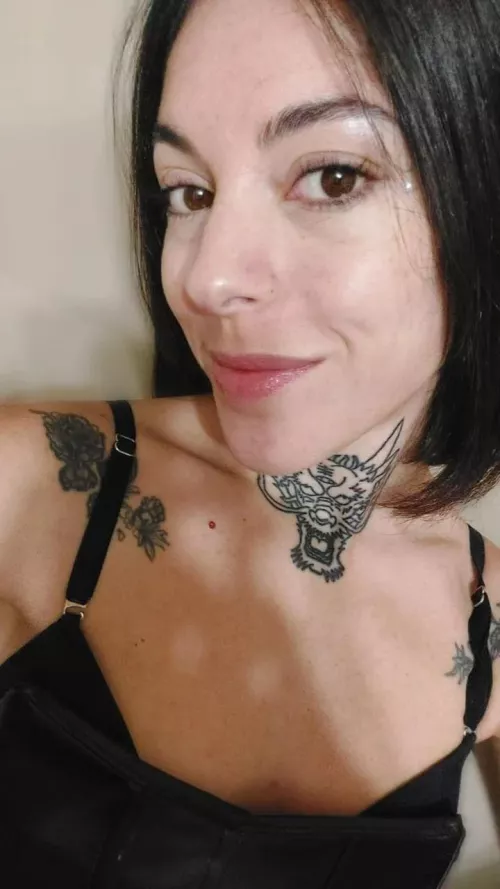 Brunettes do it better ⚡