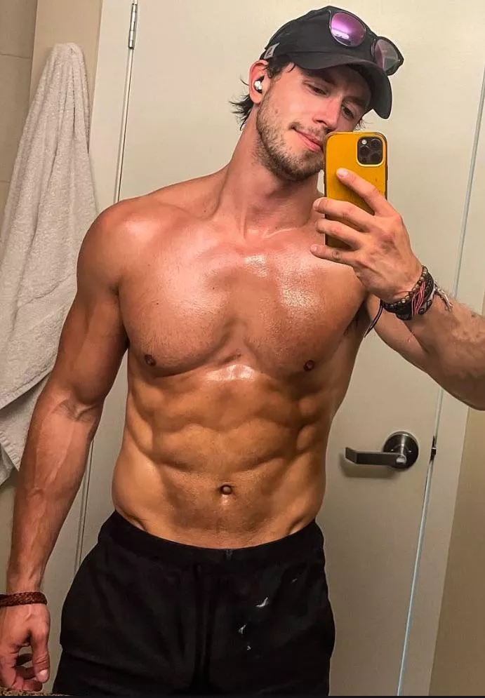 Can dudes post here?