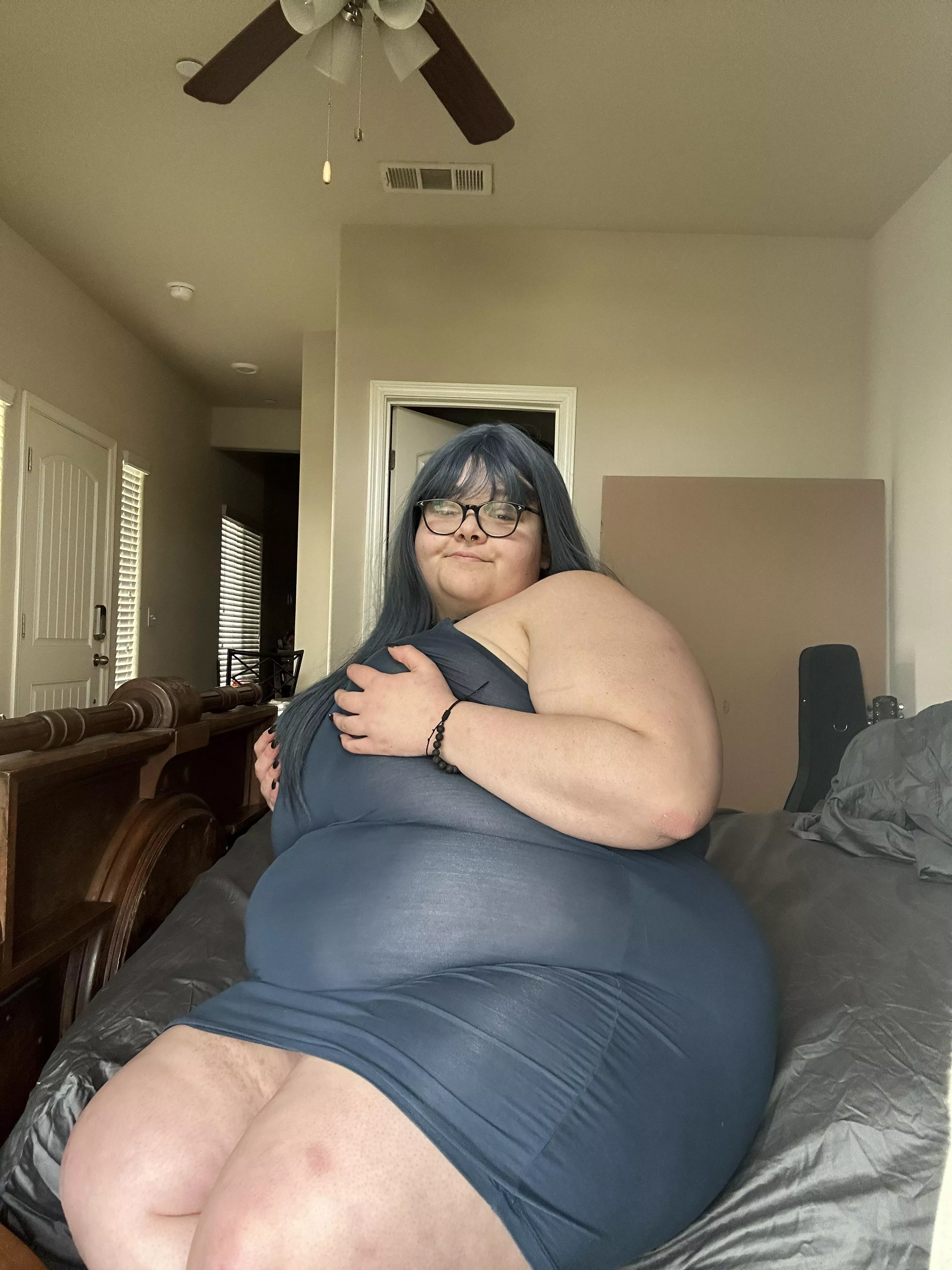 can you tell my dress is a little see through? 