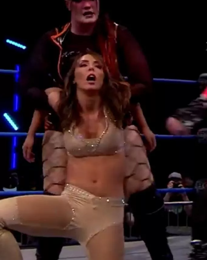 Cassie Lee the golden jobber. Always looked so good losing!!