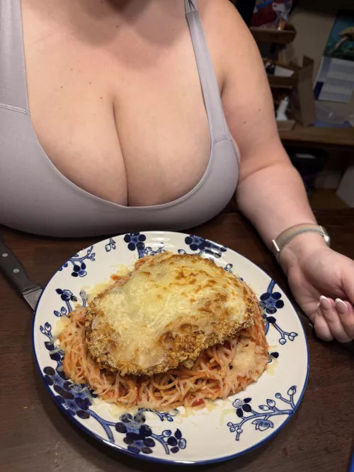 Dinner time distraction 