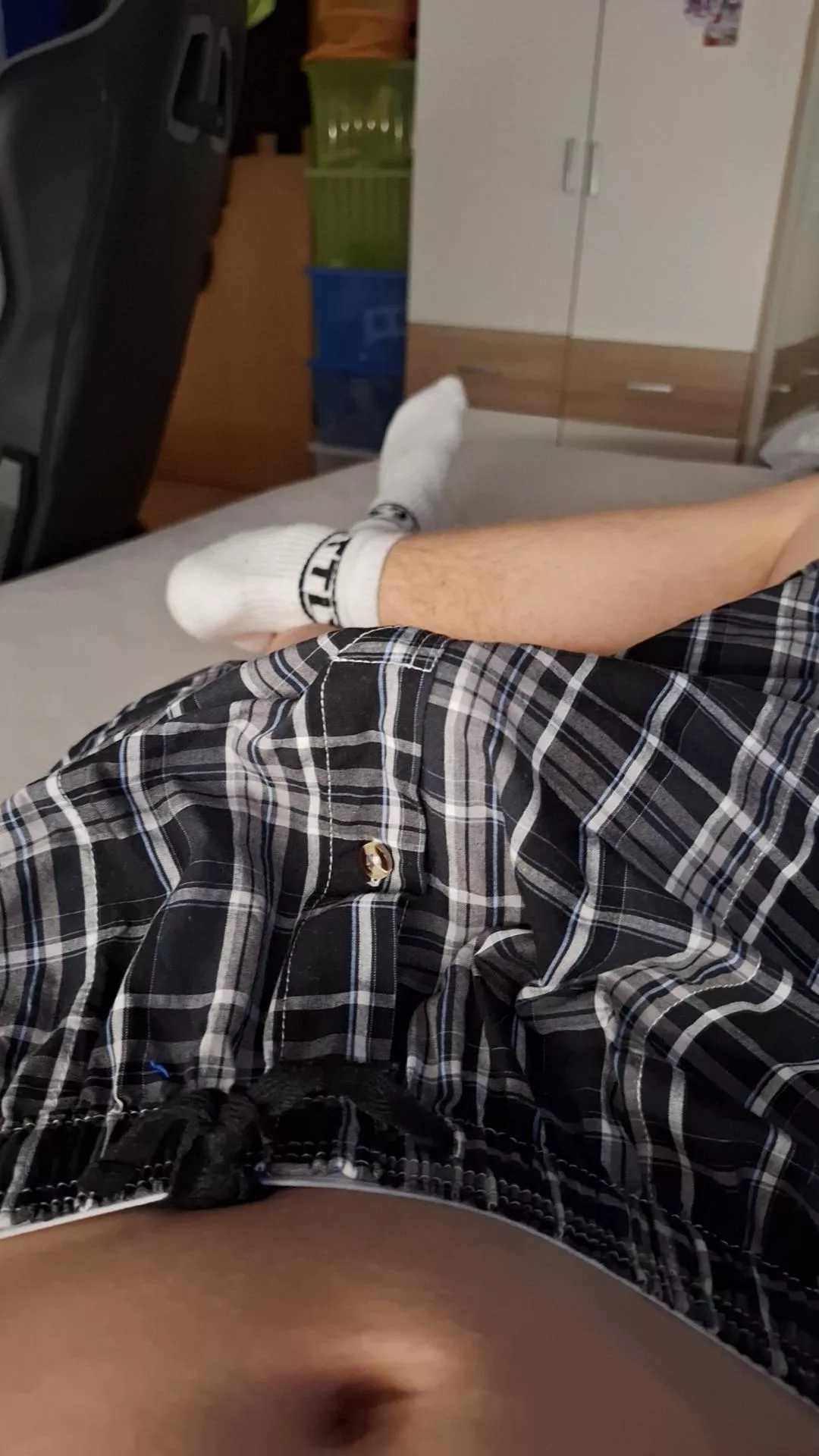 DM to see it without Pants!