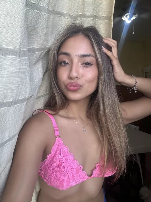 Do you appreciate a natural woman, without makeup like me?