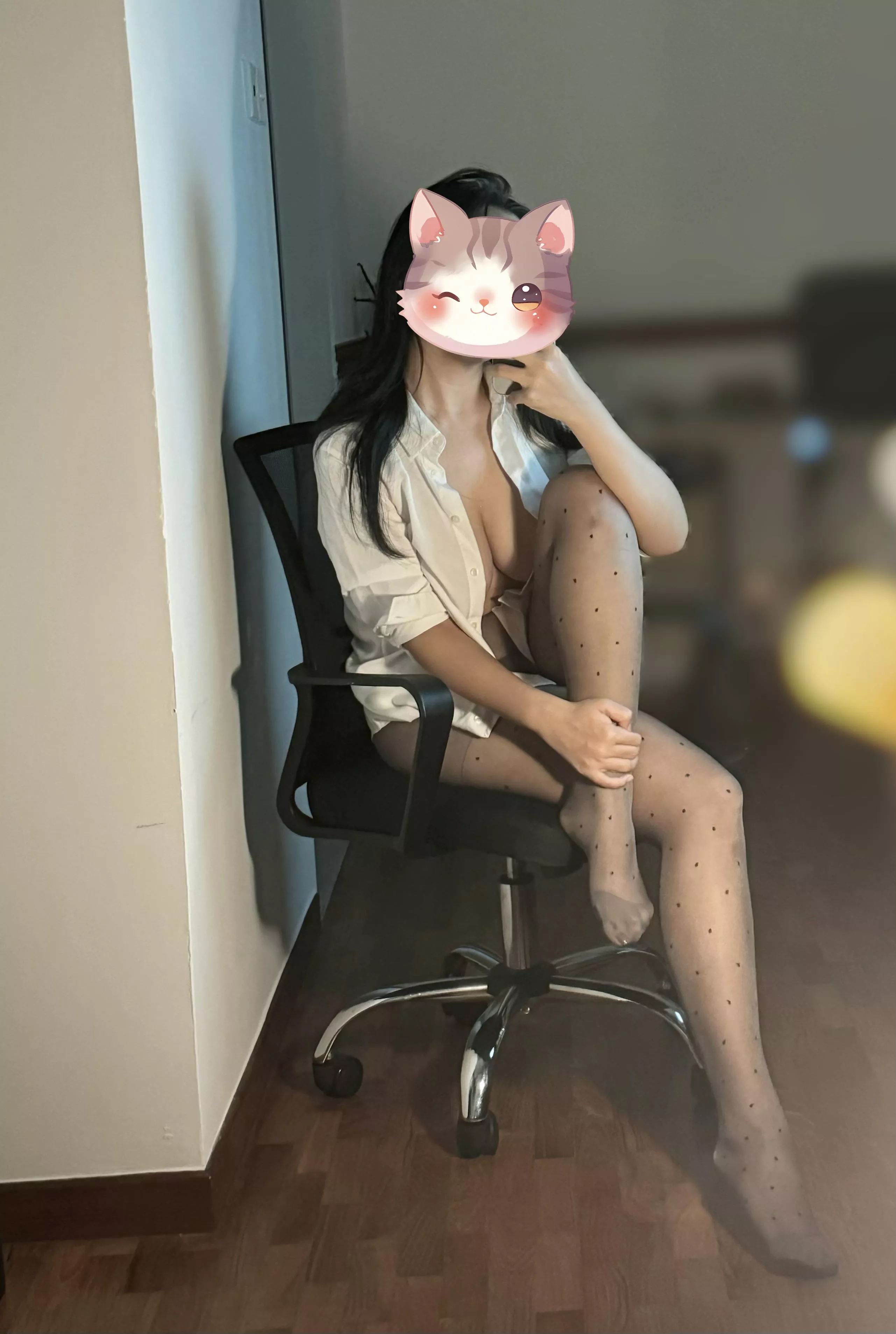 Do you like polka dot tights?