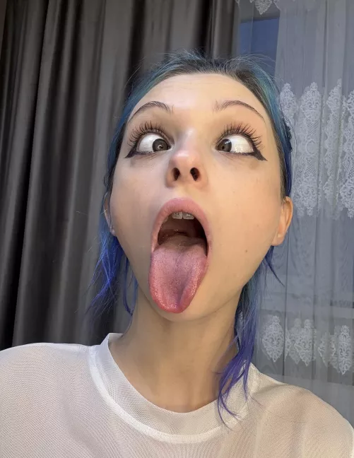 does my ahegao deserve your cum