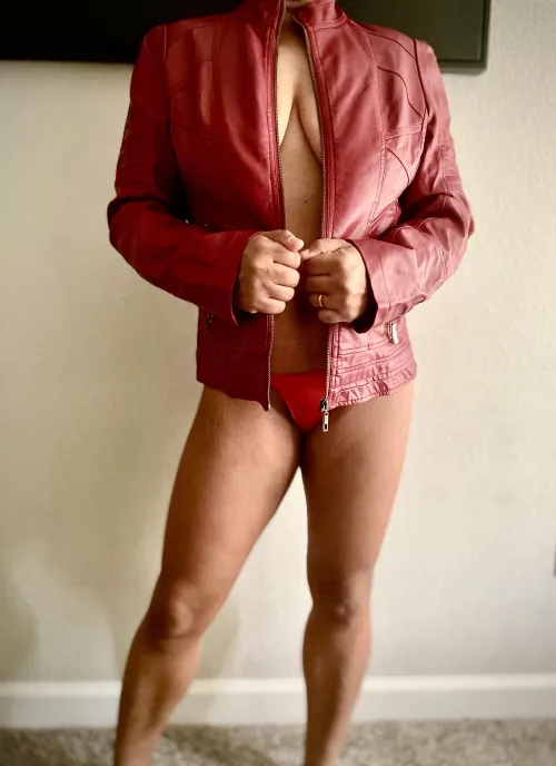 Does the jacket fit? 