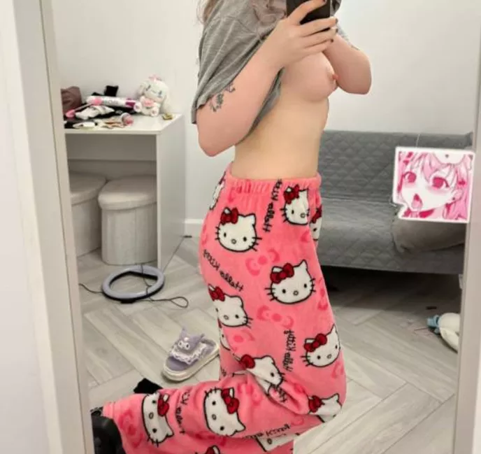 [F] Nerdy girls do it the best
