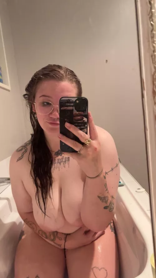 Fancy a bath together?💦