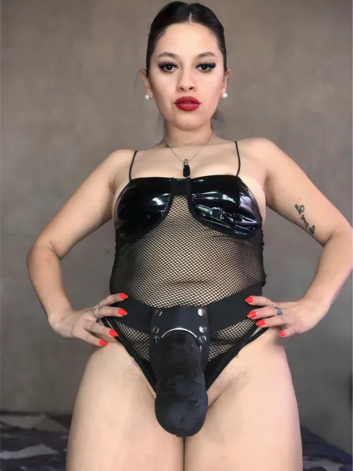 get on your knees and open your mouth