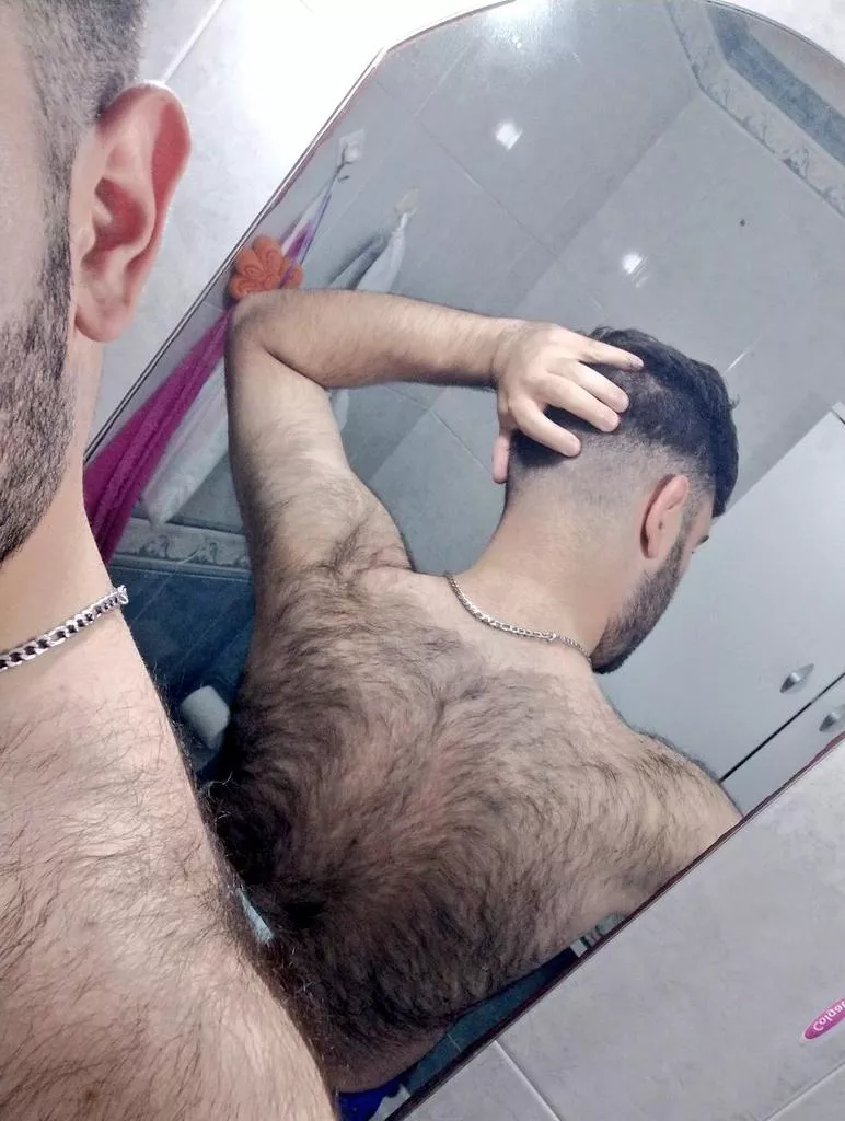 Hello! (28, Argentina)