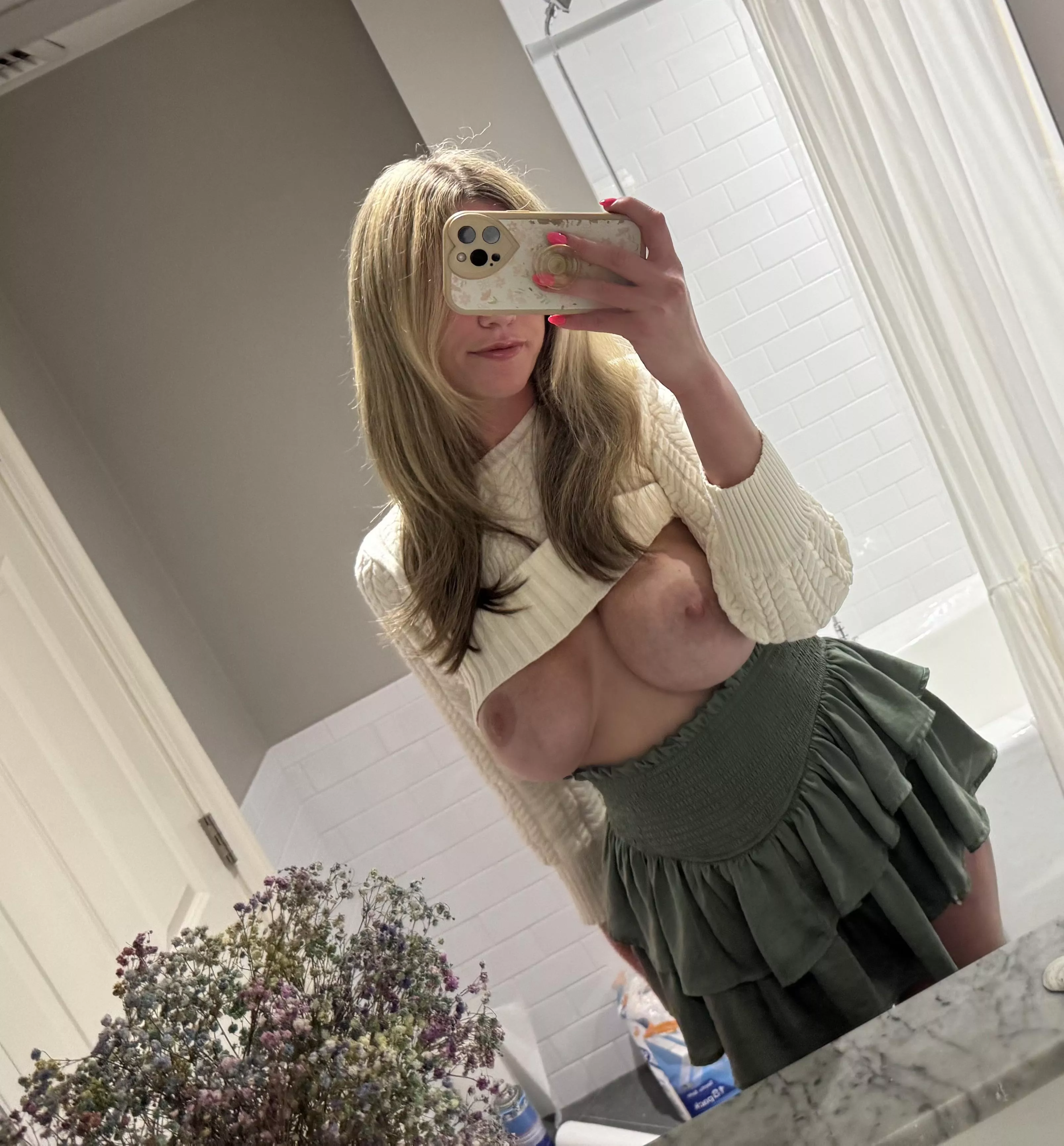 Here’s my cute tits