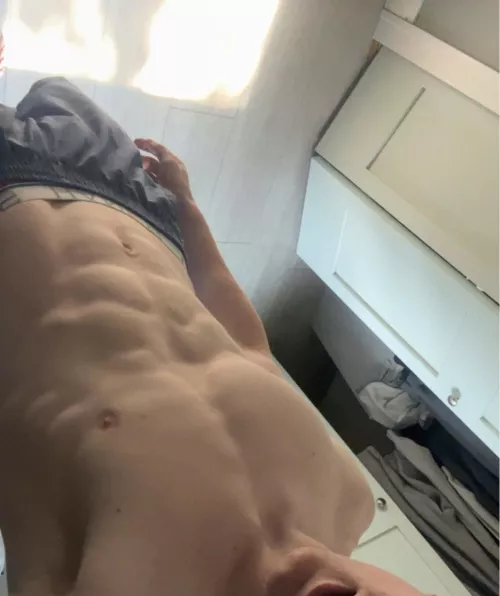 Hey, any1 down for some fun? 19M thumb area.