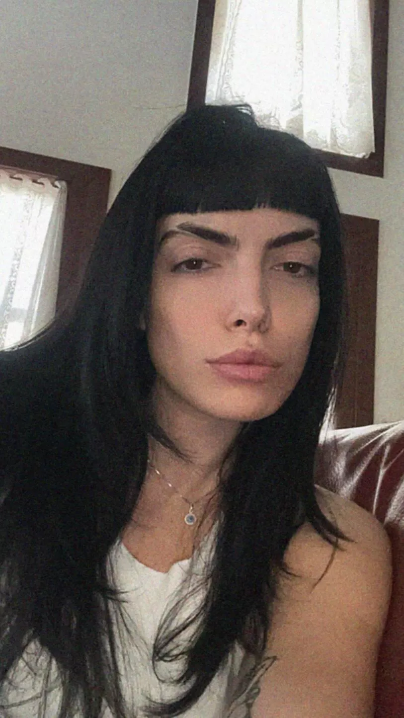 Home alone with nothing to do.. suggestions, anyone? 23f