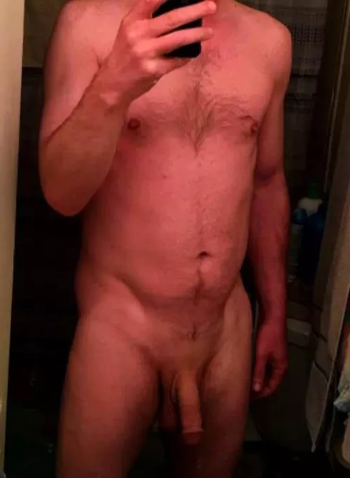 Horny 40 m4f Bloomington. It's been a while, wanna help me release? I'll gladly return the favor. Don't be shy, DMs are open . 