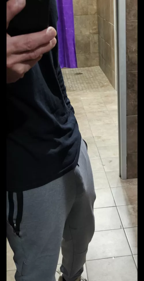 How many of you would I catch looking?