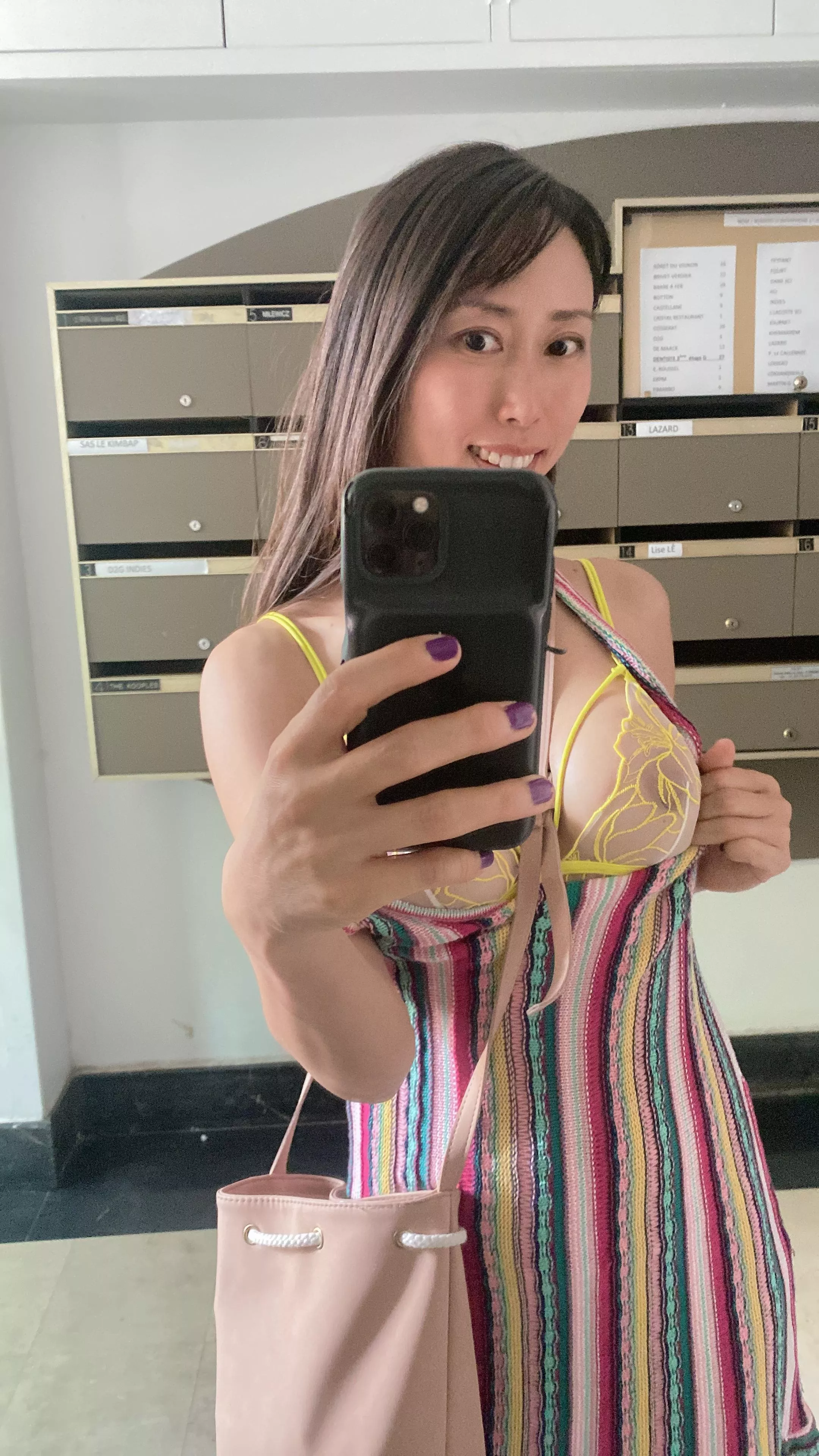 i love white guys who are fine sucking nipples