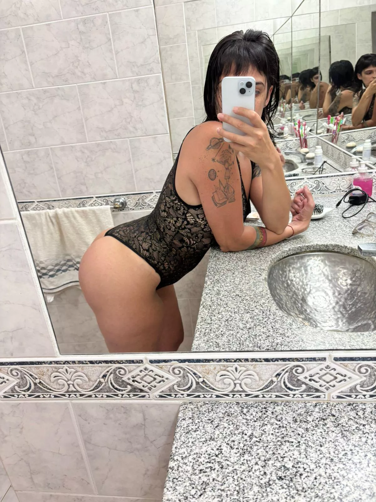 I m Ready for to be your bitch 