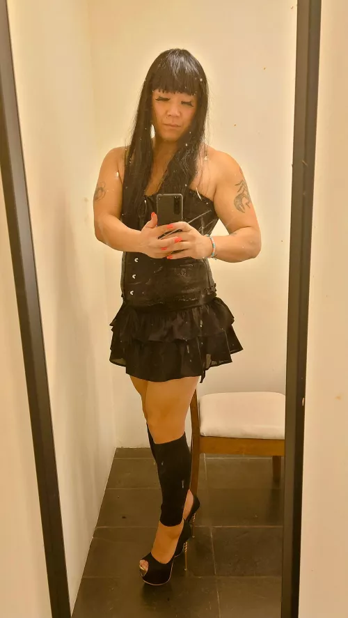 Iam ready to go clubbing. 