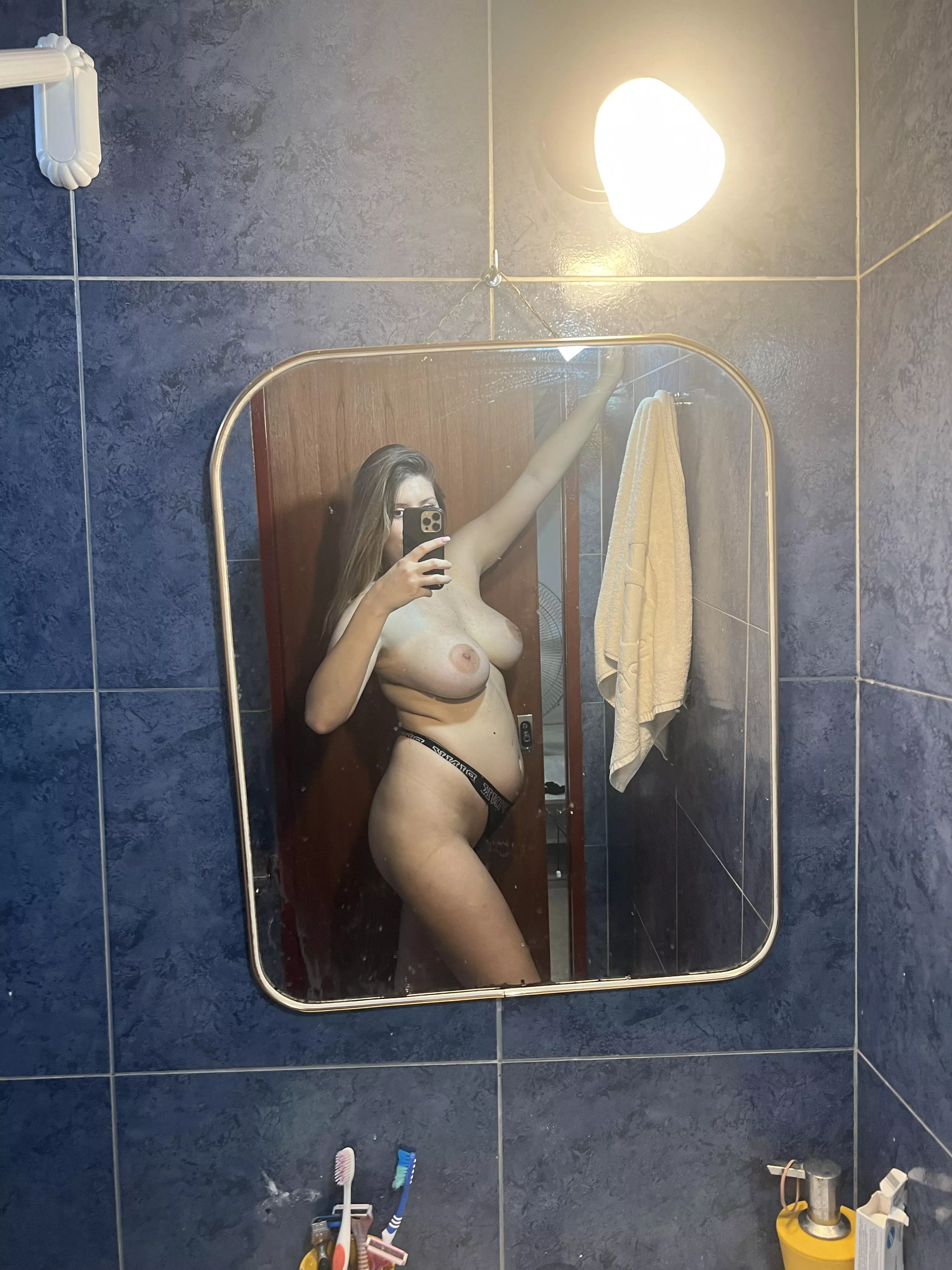 If I told you I was born in 1989, would you still want to creampie me?